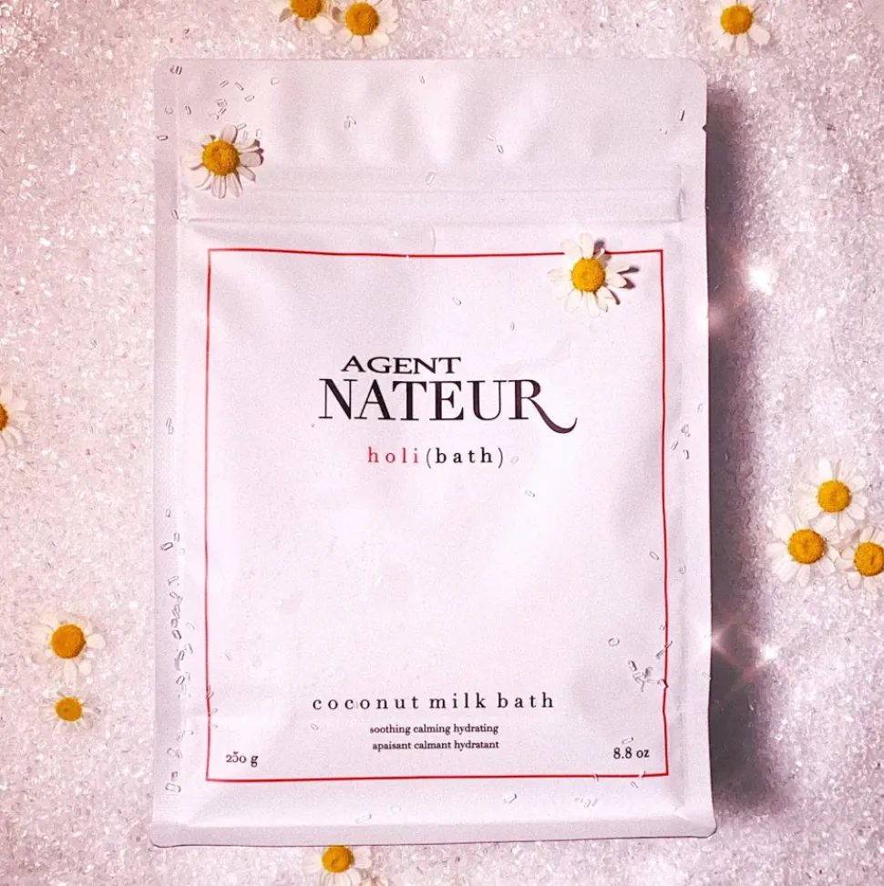 holi (bath) Soothing Hydrating Calming Coconut Milk Bath mit Bio-Honig, Jasmin und Magnesiumsalzen