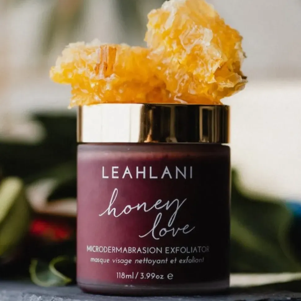 Honey Love - Sanftes Peeling aus Fruchtsäuren, entgiftender Tonerde und mineralischen Kristallen und heilendem Honig