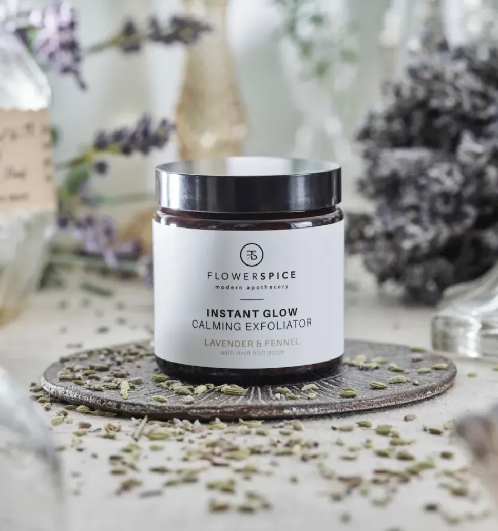 Instant Glow Calming Exfoliator - Flower and Spice - Peeling