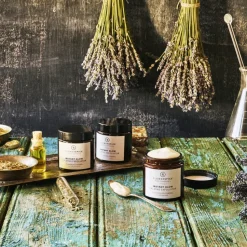 Instant Glow Calming Exfoliator - Flower and Spice - Peeling
