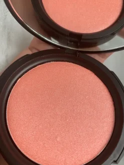 Luminescence ~ strahlendes Rouge und Highlighter in einem, in 2 Nuancen