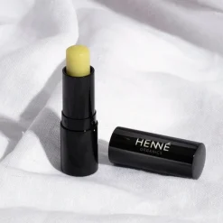 LUXURY LIP BALM V2 - Lippenpflegestift | HENNÉ Organics