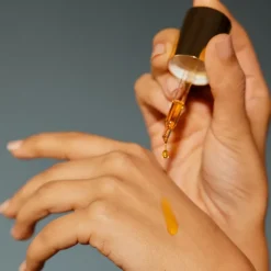 Radiant Rani - nährendes Anti Aging-Serum mit Safran